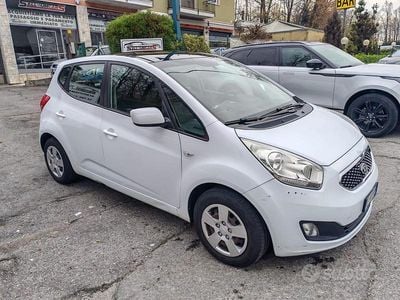 Usata Kia Venga LX 90 CV (66 kW) 2013 Bianco Utilitaria