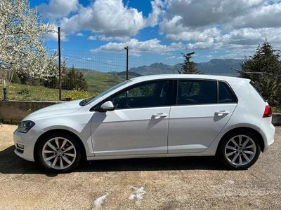 Usata VW Golf VII Highline 150 CV (110 kW) 2015 Berlina