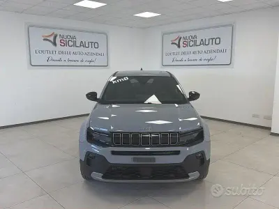 Nuova Jeep Avenger Summit 101 CV (74 kW) 2026 Grigio SUV