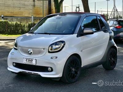 Usata Smart ForTwo Cabrio Superpassion 90 CV (66 kW) 2017 Other Cabrio