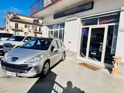 Gebraucht Peugeot 207 90 PS (66 kW) 2008 Grau Kombi