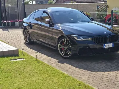Usata BMW 550 530 CV (389 kW) 2022 Berlina