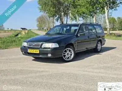 Usata Volvo V70 170 CV (125 kW) 2000 Verde Station wagon