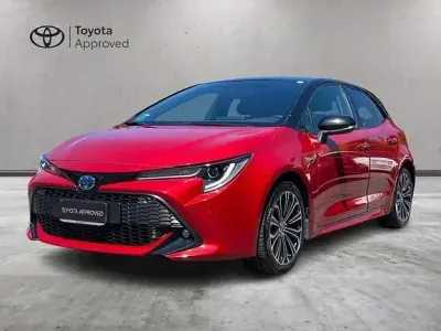 Usata Toyota Corolla Style 184 CV (135 kW) 2019 Emotional red & black Utilitaria