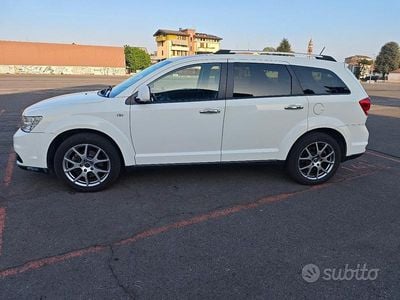 Usata Fiat Freemont Lounge 170 CV (125 kW) 2013 Bianco SUV