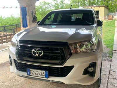 usata Toyota HiLux 2.4 d-4d double cab Comfort 4wd