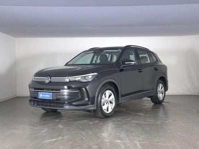 Usata VW Tiguan Life 150 CV (110 kW) 2025 Grenadill black metallizzato SUV