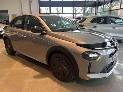 Nuova Lancia Ypsilon 101 CV (74 kW) 2026 Grigio Utilitaria