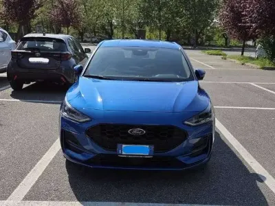 Usata Ford Focus ST-Line 125 CV (91 kW) 2023 Blu/azzurro Berlina