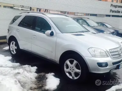 Usata Mercedes ML280 190 CV (139 kW) 2008 Grigio SUV