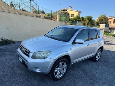 Begagnad Toyota RAV4 Luxury 177 HK (130 kW) 2009 Silver SUV