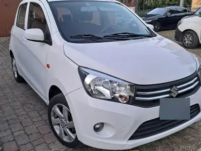 Usata Suzuki Celerio Style 68 CV (50 kW) 2016 Bianco Utilitaria