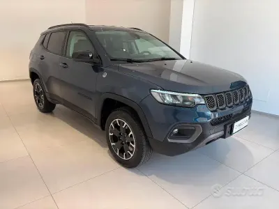 Usata Jeep Compass Trailhawk 180 CV (132 kW) 2023 Bluazzurro SUV