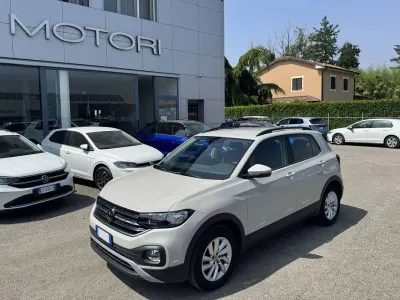 Usado VW T-Cross Style 95 CV (69 kW) 2022 Gris SUV