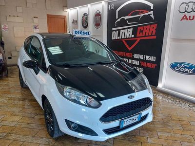 Usata Ford Fiesta 75 CV (55 kW) 2016 Bianco Utilitaria