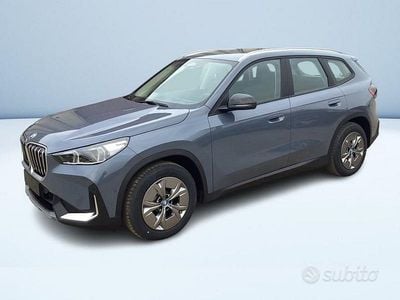 Nuova BMW iX1 230 kW (313 CV) 2025 Grigio SUV