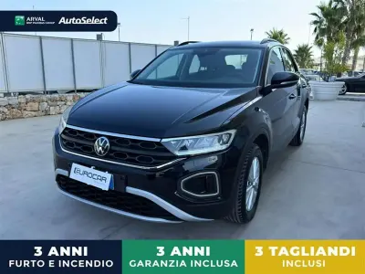 Usata VW T-Roc Life 150 CV (110 kW) 2022 Nero / black SUV