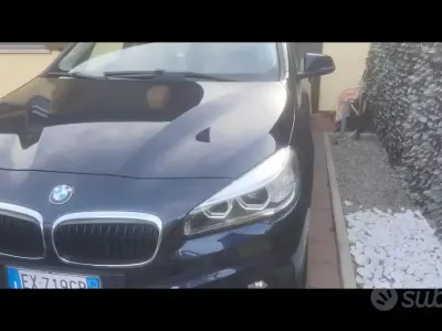 Usata BMW 218 Active Tourer Efficient Dynamics 150 CV (110 kW) 2015 Blu Monovolume