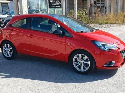 Usata Opel Corsa 90 CV (66 kW) 2015 Rosso Utilitaria