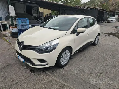 Usata Renault Clio IV Life 75 CV (55 kW) 2018 Beige Berlina