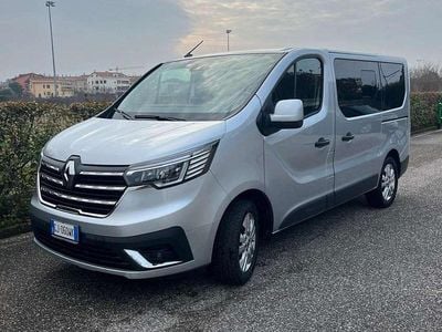 Usata Renault Trafic 150 CV (110 kW) 2022 Argento Monovolume