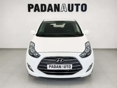 Usata Hyundai ix20 Comfort 90 CV (66 kW) 2016 Bianco Utilitaria