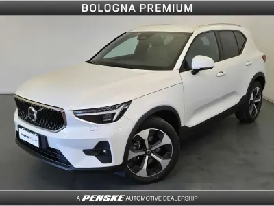 Usata Volvo XC40 Core 163 CV (119 kW) 2025 Bianco SUV