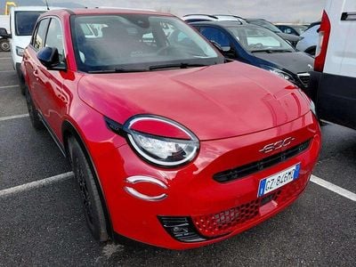 Usata Fiat 600 136 CV (100 kW) 2025 Rosso SUV
