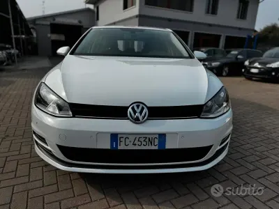 Usata VW Golf VII Highline 110 CV (80 kW) 2016 Bianco Berlina