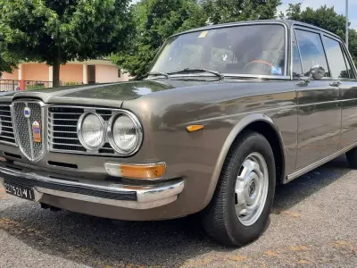 Usata Lancia 2000 116 CV (85 kW) 1970 Beige Berlina