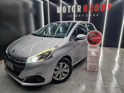 Usata Peugeot 208 Active 75 CV (55 kW) 2016 Grigio Utilitaria