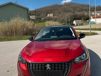 Occasion Peugeot 208 Allure 75 PK (55 kW) 2022 Rood Hatchback