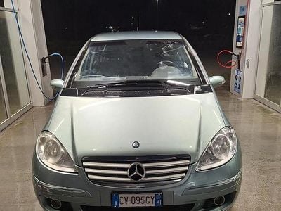Usata Mercedes A180 109 CV (80 kW) 2005 Grigio Utilitaria