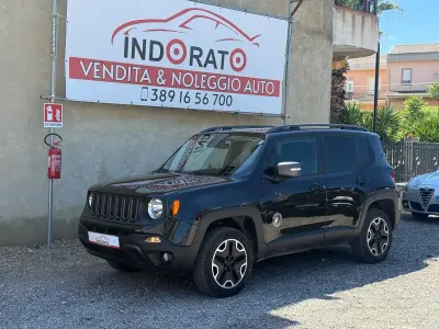 Usata Jeep Renegade Trailhawk 170 CV (125 kW) 2015 Nero SUV