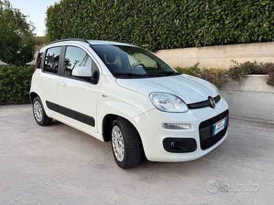 Usata Fiat Panda Lounge 95 CV (69 kW) 2017 Bianco Utilitaria