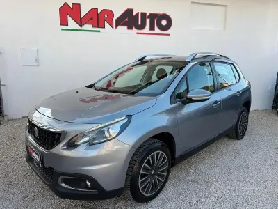 Usata Peugeot 2008 Active 99 CV (72 kW) 2017 Grigio SUV
