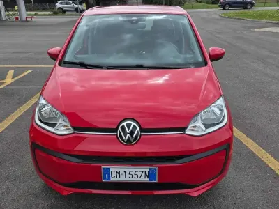 Usata VW up! Move 65 CV (47 kW) 2023 Rosso Utilitaria