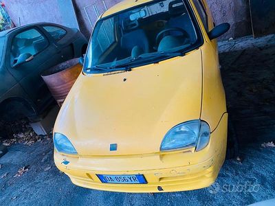 Usata Fiat 600 2000 Giallo Utilitaria