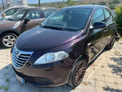 Usata Lancia Ypsilon
