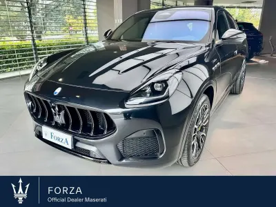 Begagnad Maserati Grecale 330 HK (242 kW) 2023 Svart SUV