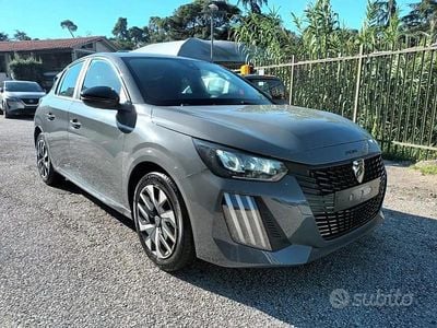 Usata Peugeot 208 Active 100 CV (73 kW) 2024 Grigio Utilitaria