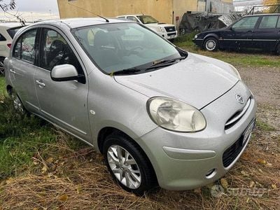 Usata Nissan Micra Tekna 80 CV (58 kW) 2011 Grigio Berlina
