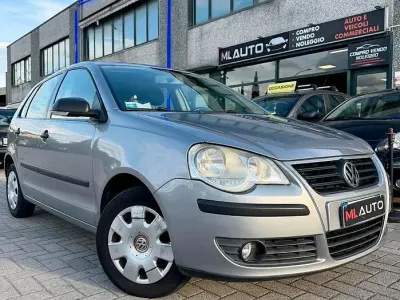 Usata VW Polo Comfortline 64 CV (47 kW) 2007 Grigio Utilitaria