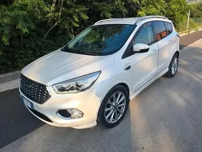 Usata Ford Kuga Vignale 179 CV (131 kW) 2018 Bianco SUV