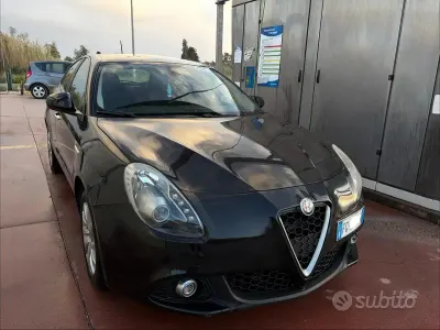 Usata Alfa Romeo Giulietta 120 CV (88 kW) 2017 Nero Utilitaria