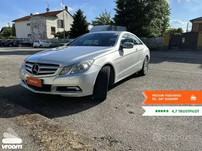 Usata Mercedes E350 231 CV (169 kW) 2009 Grigio