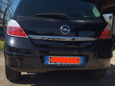 usata Opel Astra 1.7 CDTI 101CV 74kw