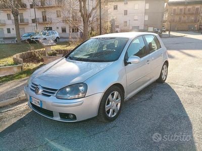 Usata VW Golf IV 140 CV (102 kW) 2004 Grigio Berlina