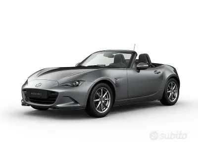 Usata Mazda MX5 Exclusive-Line 132 CV (97 kW) 2024 Grigio scuro Cabrio