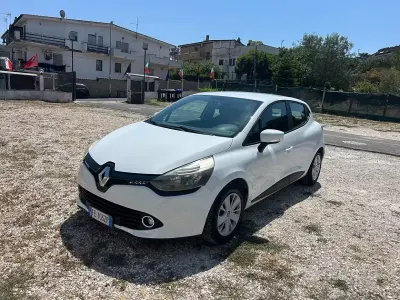 Usata Renault Clio IV Life 73 CV (53 kW) 2016 Bianco Berlina